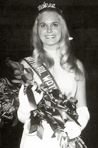 Queen 74