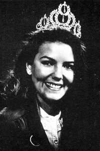 Queen 82